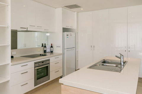 Grand Mercure Allegra Hervey Bay - Local Tourism 11