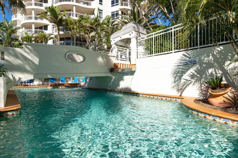 ULTIQA Burleigh Mediterranean Resort - Accommodation Australia 12