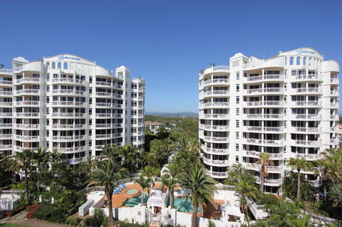ULTIQA Burleigh Mediterranean Resort - Accommodation Australia 29