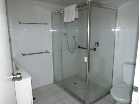 Northwind Beachfront Apartments - Australia Shopping 24