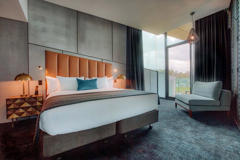 Eatons Hill Hotel - Bed n Breakfasts 15