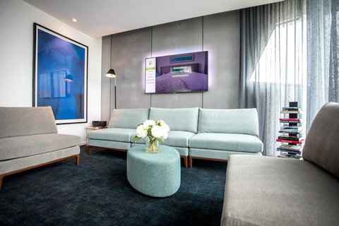 Eatons Hill Hotel - Bed n Breakfasts 32