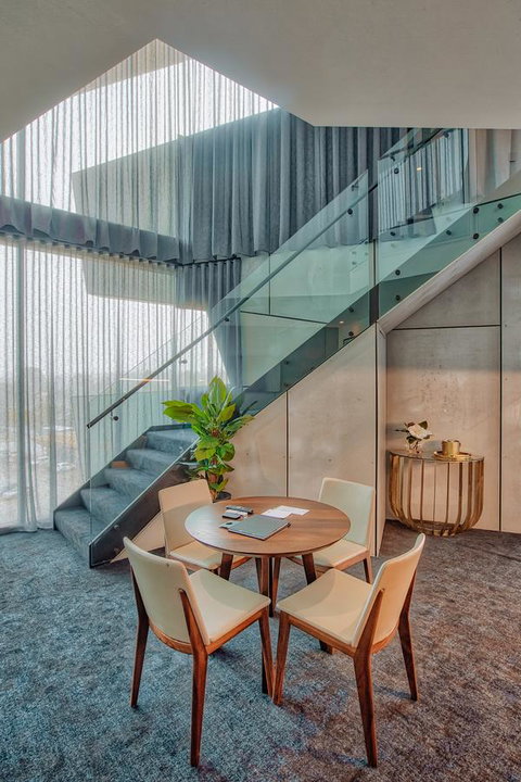 Eatons Hill Hotel - Bed n Breakfasts 8