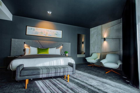 Eatons Hill Hotel - Bed n Breakfasts 19