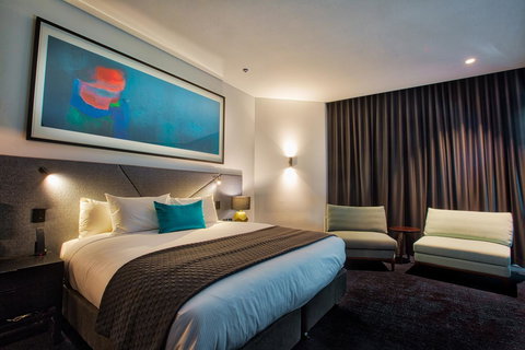 Eatons Hill Hotel - Bed n Breakfasts 12