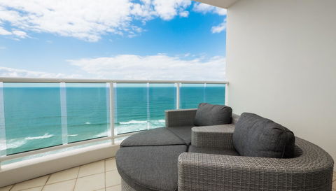 Pacific Views Resort - Accommodation Australia 0