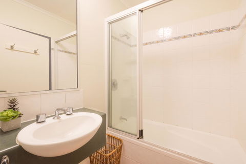 Coral Tree Inn - Accommodation Australia 41
