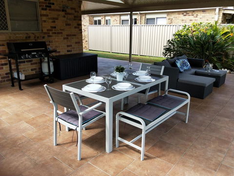 Waterfront Theme Park Getaway - Accommodation Australia 15