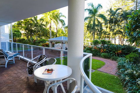 Oscar On Main Beach Resort - Accommodation Australia 24