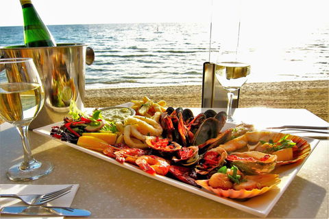 Capricorn One Beachside Holiday Apartments - Official - Australia Shopping 21