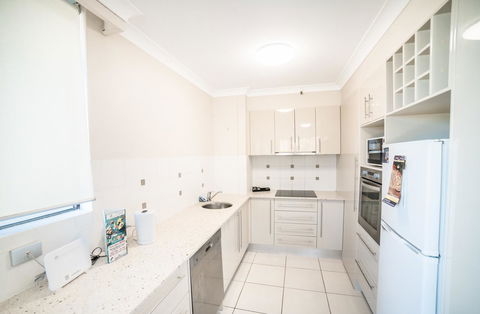 Capricorn One Beachside Holiday Apartments - Official - Australia Shopping 6