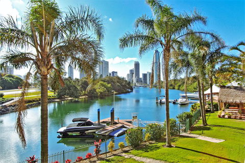 Capricorn One Beachside Holiday Apartments - Official - Australia Shopping 15