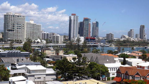 The Meriton Apartments On Main Beach - Accommodation Australia 20