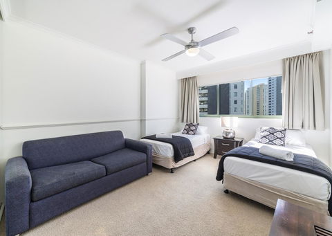 The Meriton Apartments On Main Beach - Accommodation Australia 17