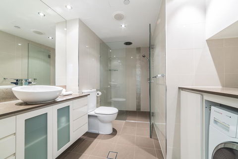 The Meriton Apartments On Main Beach - Accommodation Australia 18