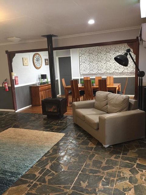 Malanda Manor Guesthouse - Local Tourism 21