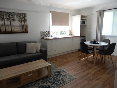 Malanda Manor Guesthouse - Local Tourism 18