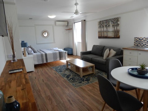 Malanda Manor Guesthouse - Local Tourism 1