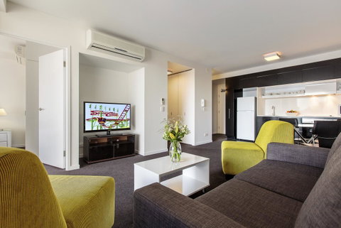 Code Apartments - Bed n Breakfasts 5
