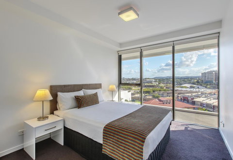 Code Apartments - Bed n Breakfasts 4