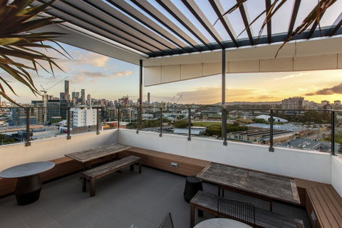 Code Apartments - Bed n Breakfasts 16