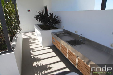 Code Apartments - Bed n Breakfasts 28