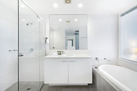 ULTIQA Freshwater Point Resort - Accommodation Australia 36