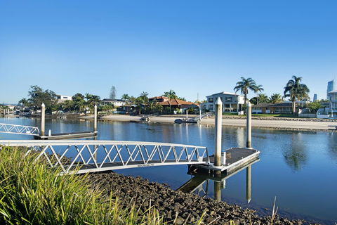 ULTIQA Freshwater Point Resort - Accommodation Australia 32