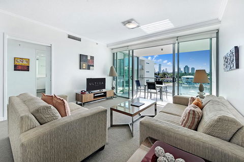 ULTIQA Freshwater Point Resort - Accommodation Australia 8