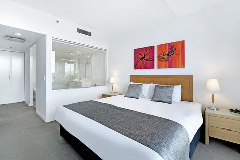 ULTIQA Freshwater Point Resort - Accommodation Australia 13