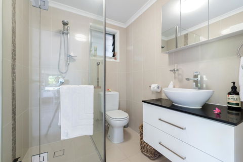 Private Guest Suite High On Currumbin Hill - Local Tourism 12