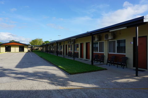 YAL Cairns - A Motel That Makes A Difference - Accommodation Australia 39