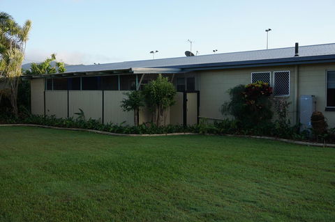 YAL Cairns - A Motel That Makes A Difference - Accommodation Australia 44