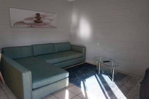 YAL Cairns - A Motel That Makes A Difference - Accommodation Australia 22
