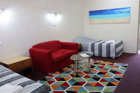 YAL Cairns - A Motel That Makes A Difference - Accommodation Australia 18