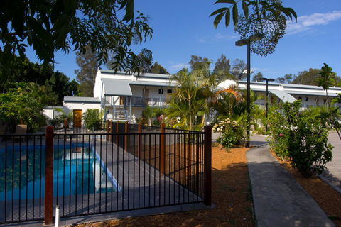 Novena Palms Motel - Accommodation Australia 6