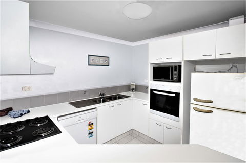 Key Largo Holiday Apartments - Accommodation Australia 6