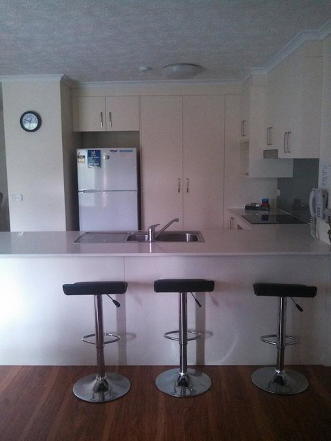 Tranquil Shores - Australia Shopping 30