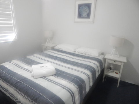 Tranquil Shores - Australia Shopping 8