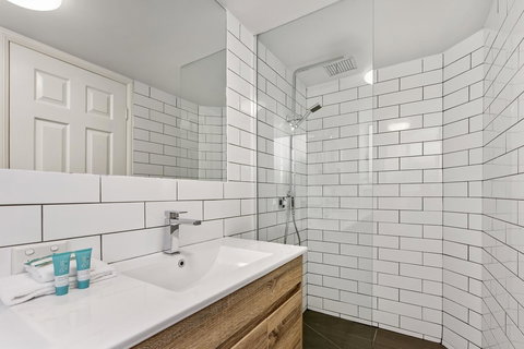 Dockside Apartments Mooloolaba - Accommodation Australia 2