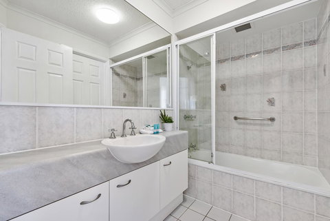 Dockside Apartments Mooloolaba - Accommodation Australia 9