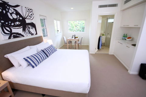 Domain Serviced Apartments - Australia Shopping 5