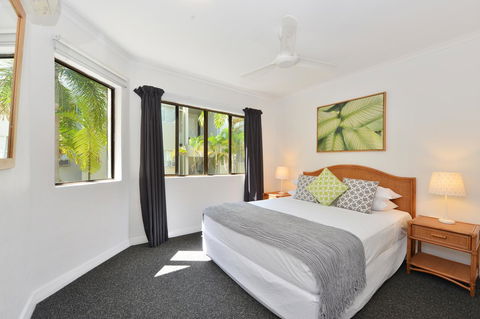 Tropical Reef Apartments - Accommodation Australia 23