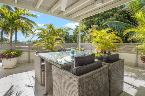 Tropical Reef Apartments - Accommodation Australia 3