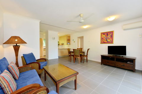Tropical Reef Apartments - Accommodation Australia 29