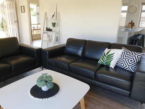 Beautiful Home- Walk To Beach-Short Drive To Noosa - Australia Shopping 3