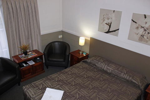 City Motor Inn - Accommodation Australia 5