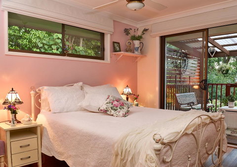 Manitzky Magic -B&B Home With Heart - Accommodation Australia 0