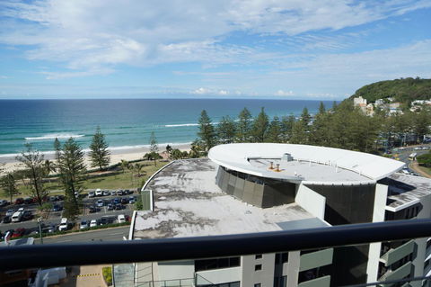 Ambience On Burleigh Beach - Australia Shopping 20