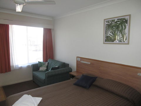Riviera On Ruthven - Accommodation Australia 10